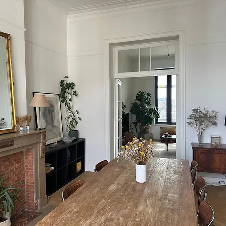 Cosy Flat In Eu Area *