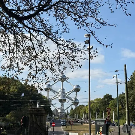 Apartment Atomium Canopy *