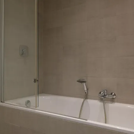 Apartament Center Spacious And Bruksela