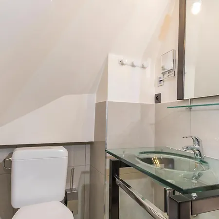 Agora Grand Place 3*