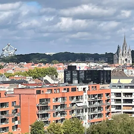 Apartment - - - - - Au Sixieme Ciel - - - - - *