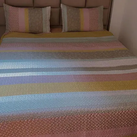 Coumbis Faye Brüksel