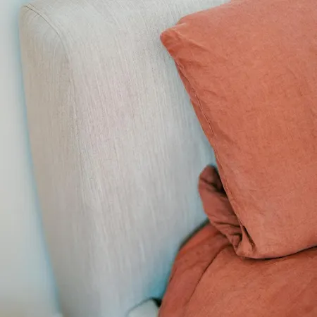 Slow Moments In Apartman *