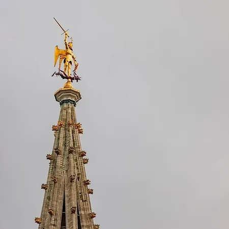 Exclusive 2br With Unesco Views Bryssel