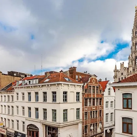 Exclusive 2br With Unesco Views Lägenhet