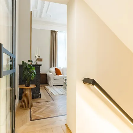 élégance Du Quartier Européen *