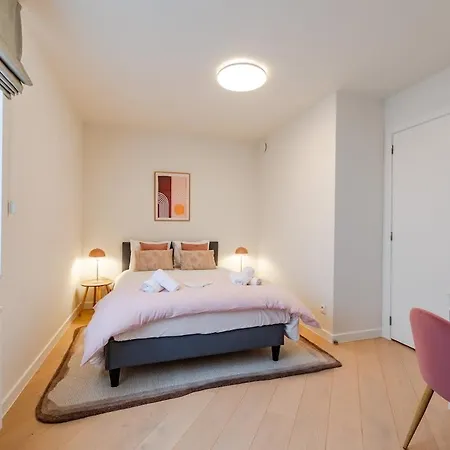 3br Nato & Eu - Freeluggage Apartment *