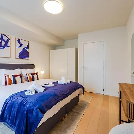 2br Near Nato & Eu Apartman *