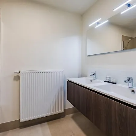 2br Near Nato & Eu *