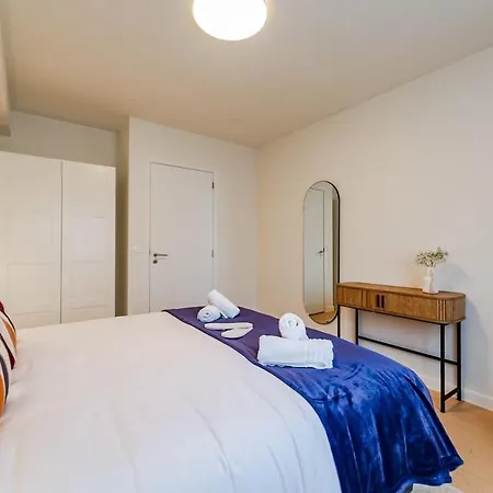 2br Near Nato & Eu Apartman