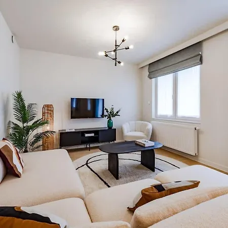 Apartman 2br Near Nato & Eu