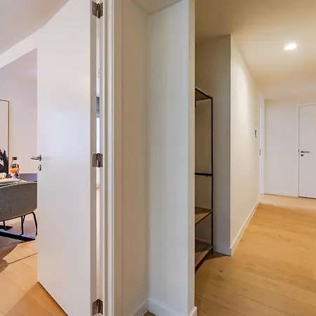 2br Near Nato & Eu