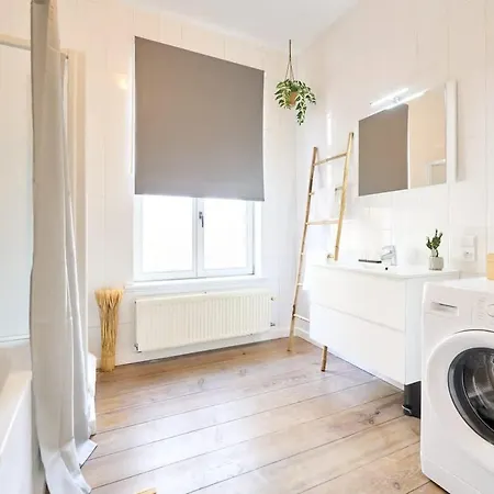 Charming 2br Near Eu In Grand Place
