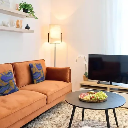 Charming 2br Near Eu In Grand Place