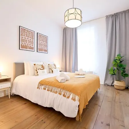 Charming 2br Near Eu In Grand Place *