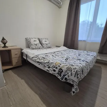 Large 1st Floor Apartment, Schaerbeek, *