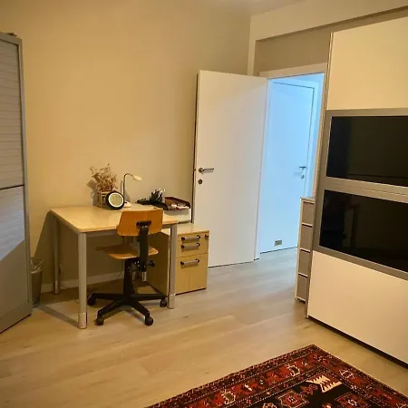 Modern 2-bed Urban Brüsszel