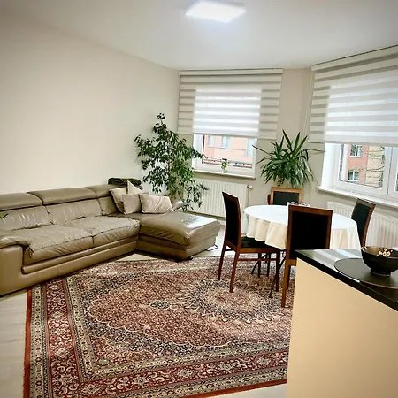 Modern 2-bed Urban Apartman *