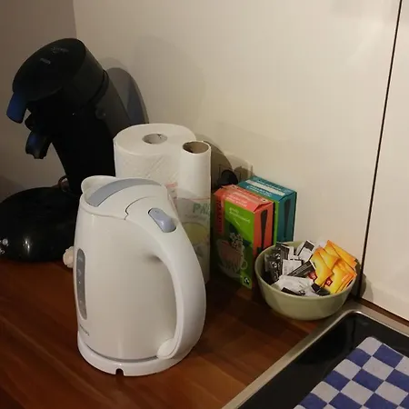 公寓 And Convenient Near Supermarkets And Public Transports