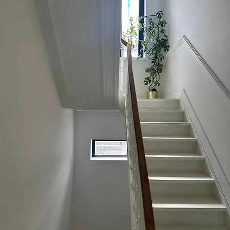Cosy Flat In Eu Area 公寓 *