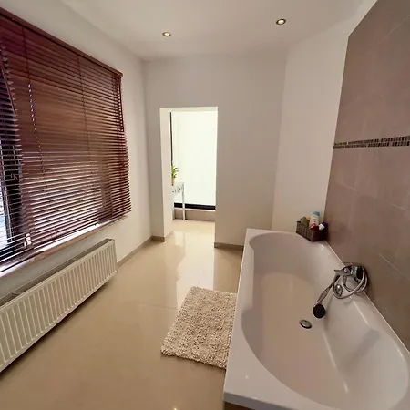 Maison Ameluan Holiday home *
