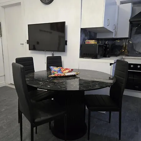 Apartmán Garden's Jacuzzi 1 *