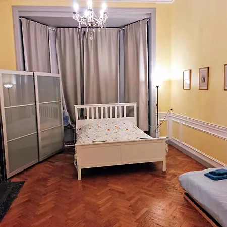 Bright 1br With Terrace Near Montgomery アパート *