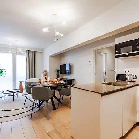 Appartamento 3br Nato & Eu Free Luggage Bruxelles
