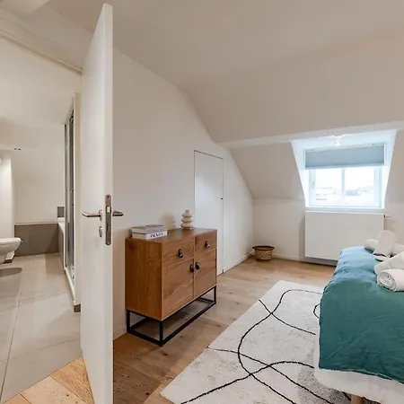 Luxury Penthouse With Panoramic Views 3br Apartament Bruksela