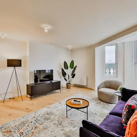 Apartament Luxury Penthouse With Panoramic Views 3br Bruksela