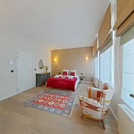 Grand Place Escape Spacious 2br With Charm Appartement *