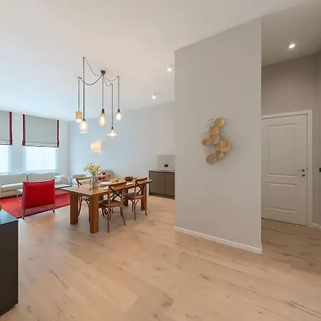 Grand Place Escape Spacious 1br With Charm * 브뤼셀
