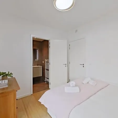 Stylish 2br With Balcony * Bruxelles
