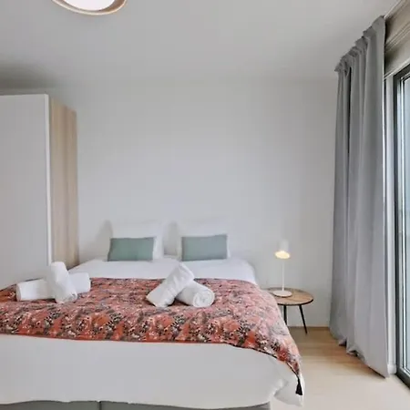 Stylish 2br With Balcony شقة بروكسل