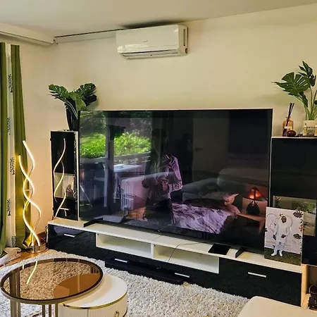 Apartment Privee A Uccle Commun Partagee Avec Le Proprietaire *