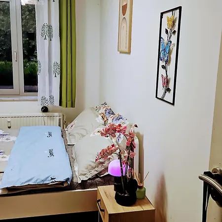 Privee A Uccle Commun Partagee Avec Le Proprietaire Apartment