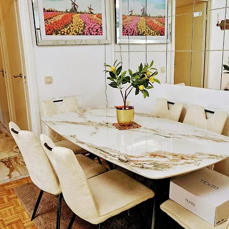 Meublée A Uccle Appartement *