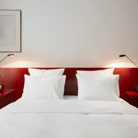 Numero Cent Apartment *