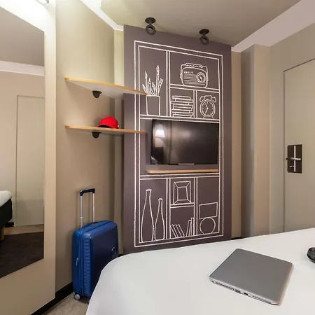Ibis Centre מלון 3*