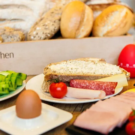 Hotel Ibis Off Grand'place 3*