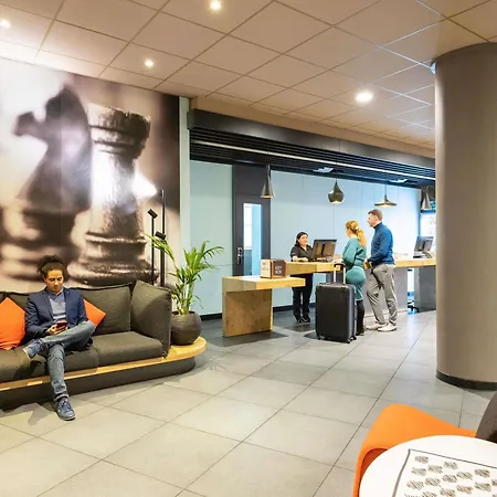 Ibis Off Grand'place Hotel 3*