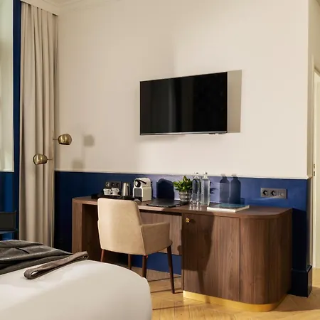 The Augustin 4*