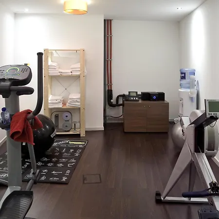 Adagio Grand Place 3*