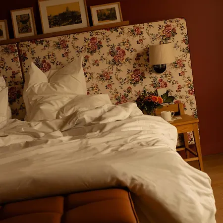 Hotel 9hotel Chelton