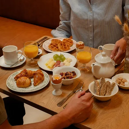 Hotel 9hotel Chelton