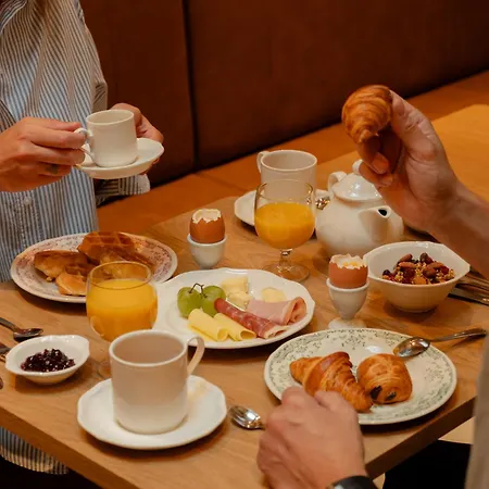 9hotel Chelton ホテル ブリュッセル