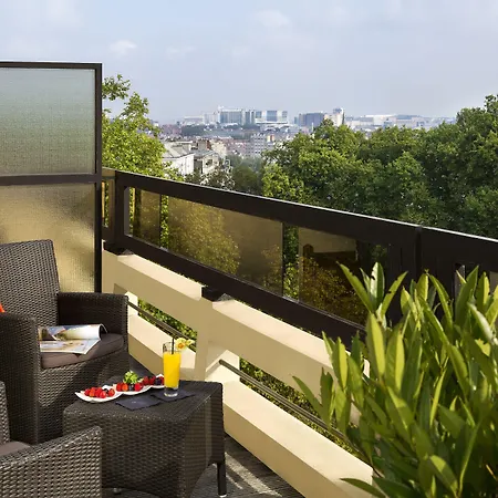 Barsey By Warwick Hotel 4*