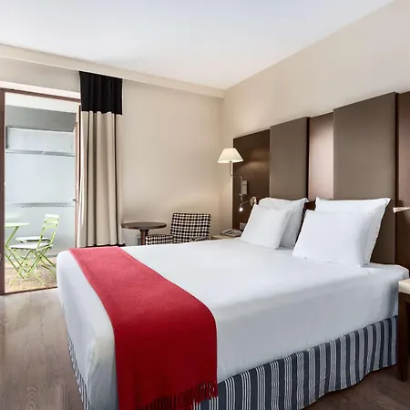 Nh Grand Place Arenberg Hotel 4*