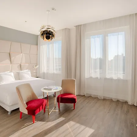 Nh コレクション グラン サブロン ホテル 4*