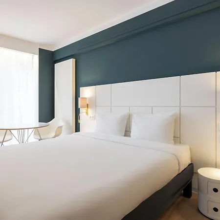 Louise Hotel